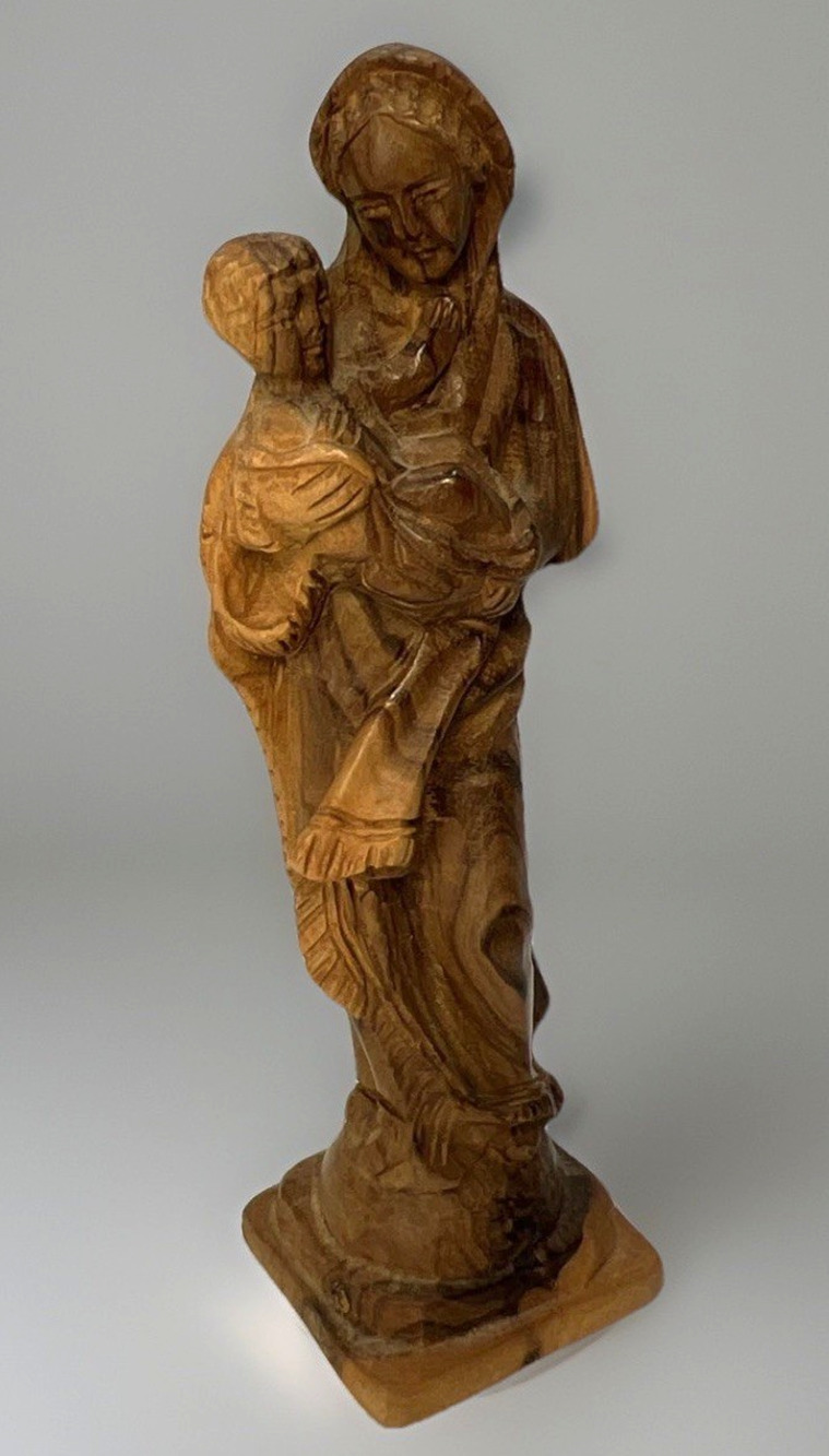 VTG Virgin Mary and Baby Jesus Figurine Carved Statue Olive Wood Holy Land 6.25”